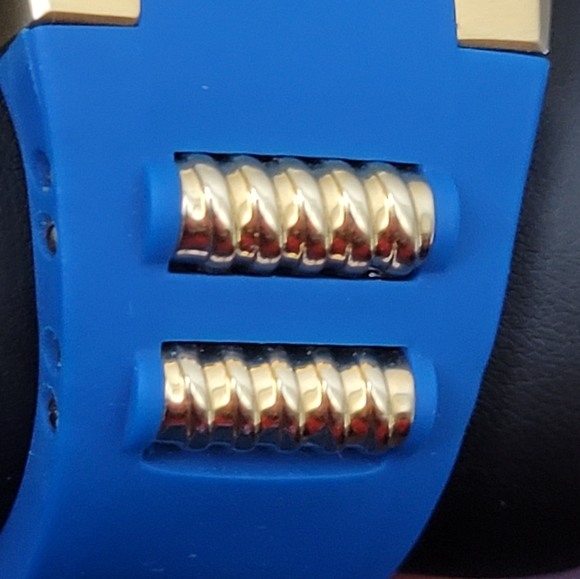 Watch - Picture 7 of 10